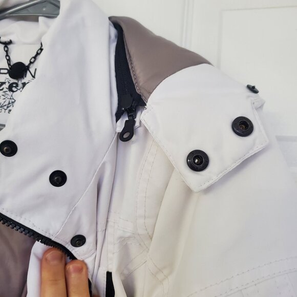 Point Zero White Winter Coat Medium | Cinch Waist Puffer Jacket with Hood - Picture 12 of 13